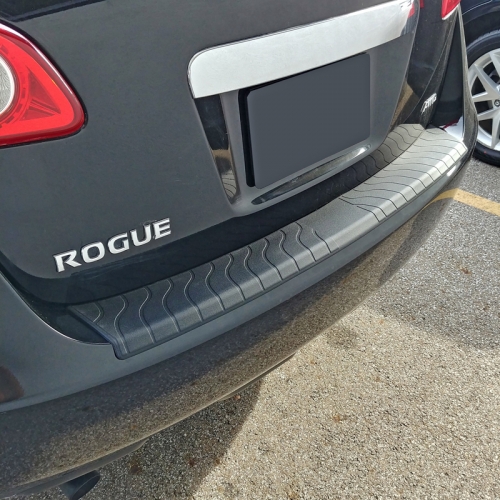 Nissan Rogue Bumper Cover Molding Pad