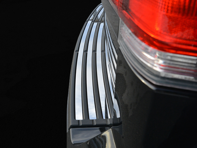 Lincoln Navigator Chrome Bumper Insert Trim
