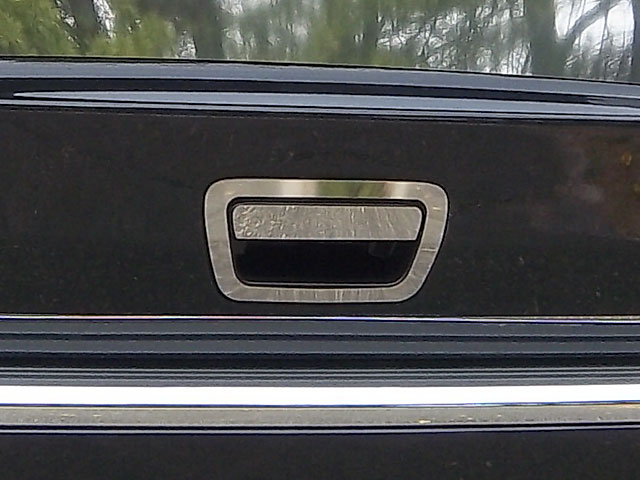 Jeep Grand Cherokee Chrome Tailgate Handle Trim