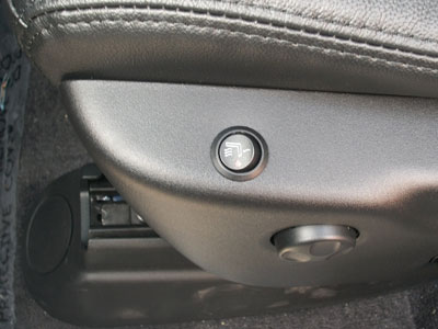 HEATED SEAT BUTTONS