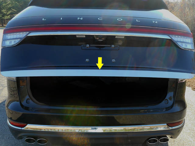 Lincoln Aviator Chrome Trunk Lid Trim