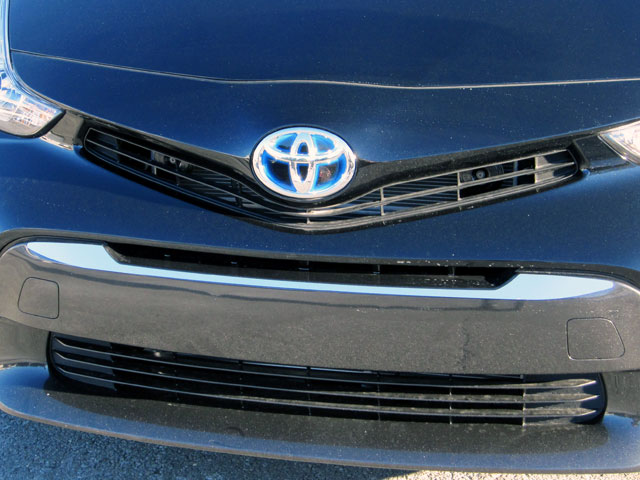 Toyota Prius V Chrome Grille Accent Trim
