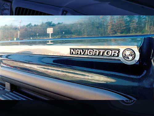 Lincoln Navigator Chrome Side Molding Trim